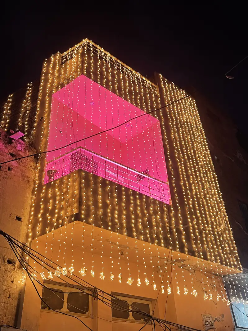 Lights Decoration/Birthday Party/dj /disco lights/flowers/generators/

                                                            alt=