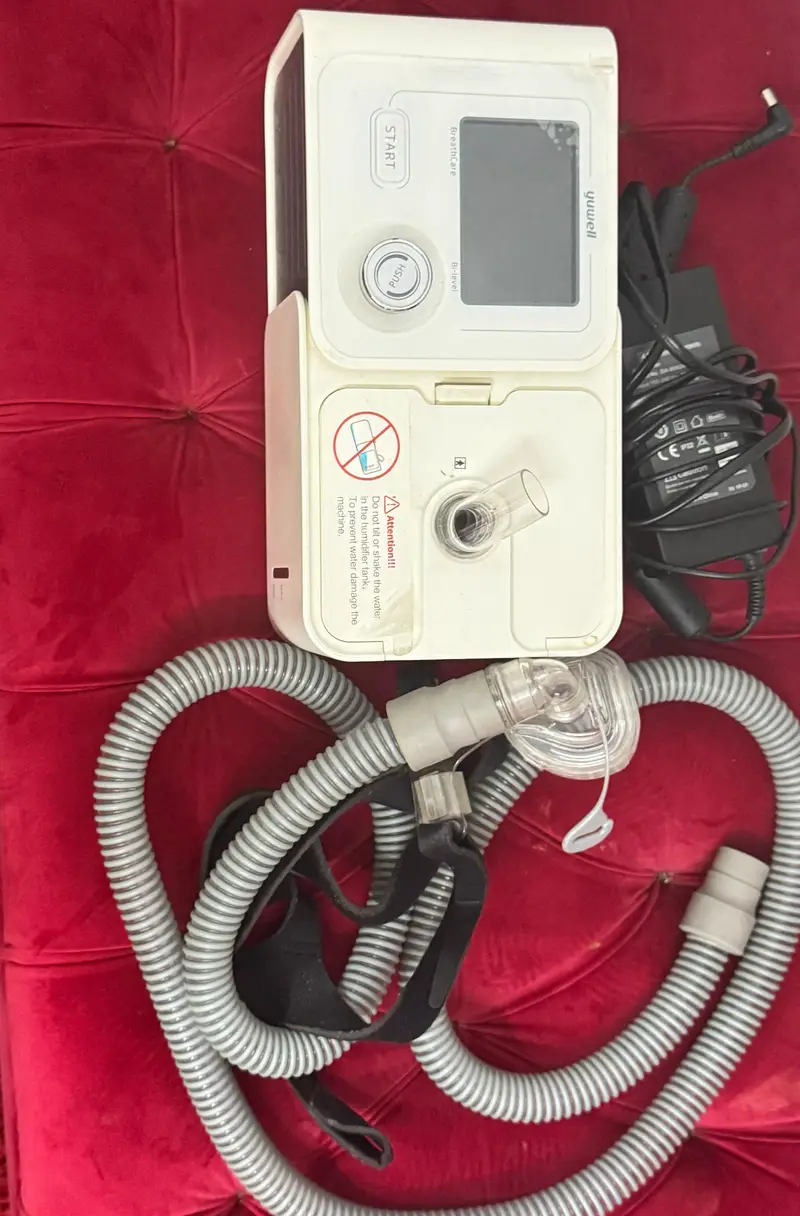 Yuwell yh730 bi pap (auto-ventilator with humidifier)
                                                            alt=