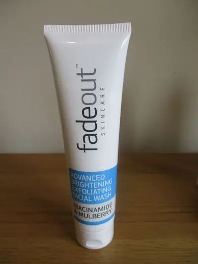 Extra Whitening Face And Body Cream
                                                            alt=