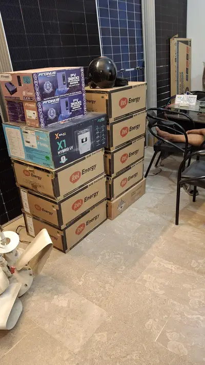 Itel hybrid inverter | 4-6kw pro inverter |Solar inverter |PV 8000
                                                            alt=