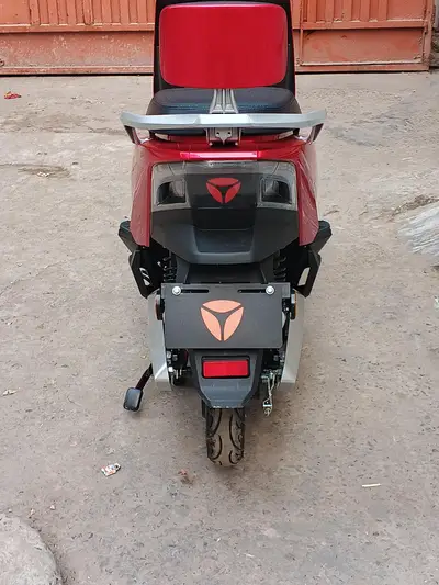 Benling Crown Roshni pro Electric Scooty New Zero Meter 2025 Model
                                                            alt=