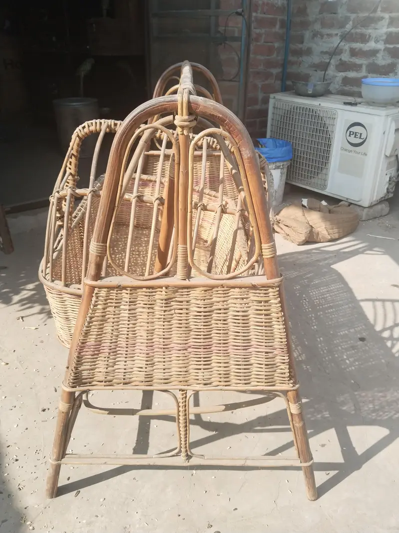 Jhoola

                                                            alt=