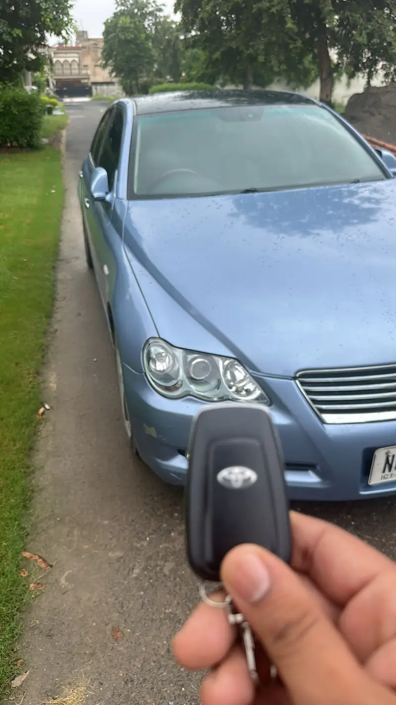 Toyota Mark X Model  2006

                                                            alt=