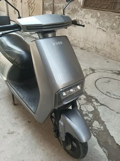 Evee Genz

                                                            alt=