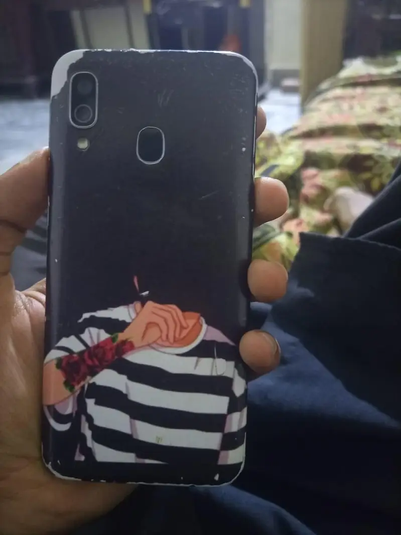 Sumsung A40

                                                            alt=