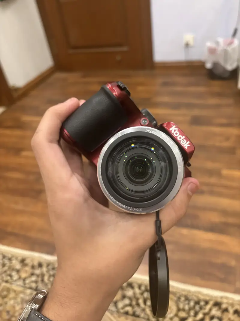 Kodak Pixpro AZ401

                                                            alt=