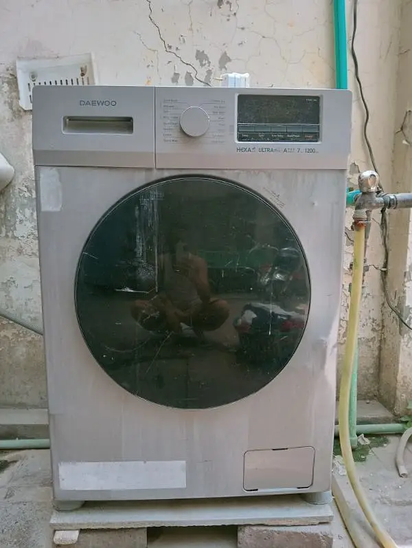 Daewo

                                                            alt=