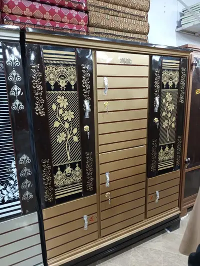 Iron Almari Heavy Duty for sale

                                                            alt=