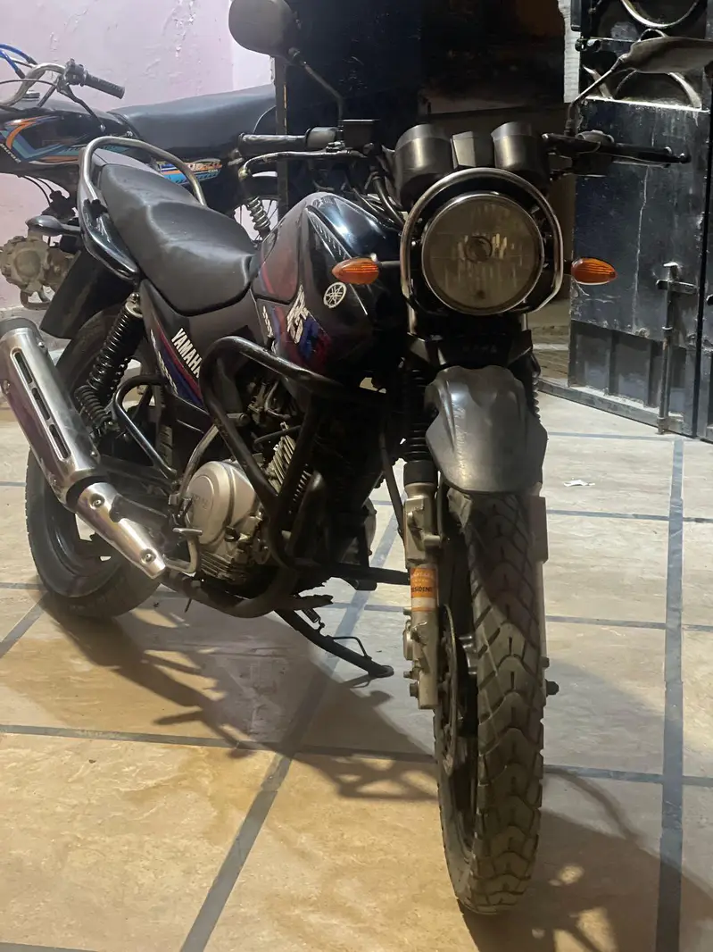 Yamaha ybr 125

                                                            alt=