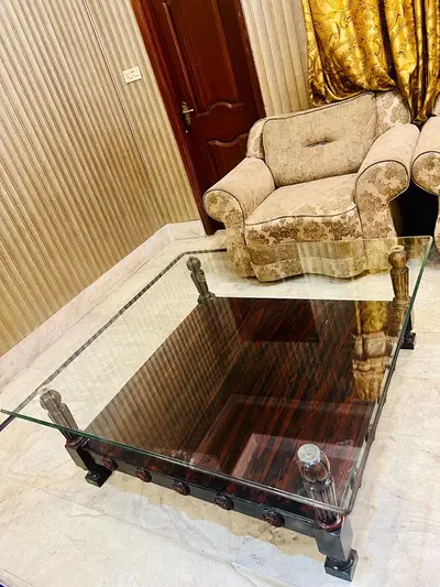 dining table

                                                            alt=