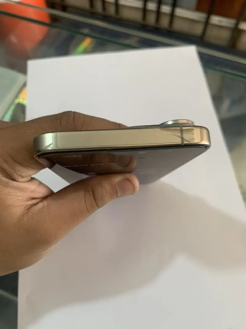 iPhone 15 pro max 256gb

                                                            alt=