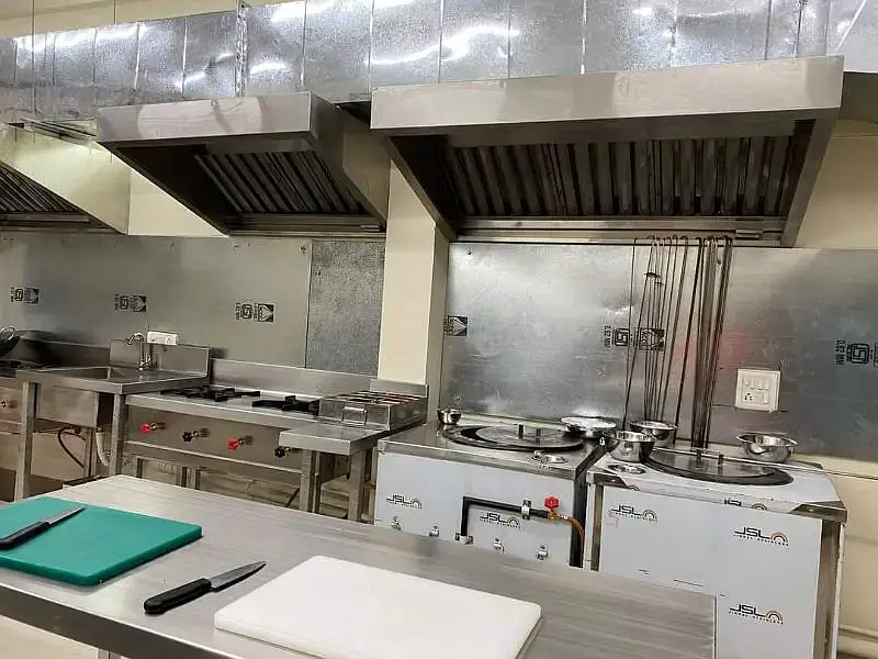 Kitchen Hood and Duct Service | Fresh Air and Hot Duct Ventilation

                                                            alt=