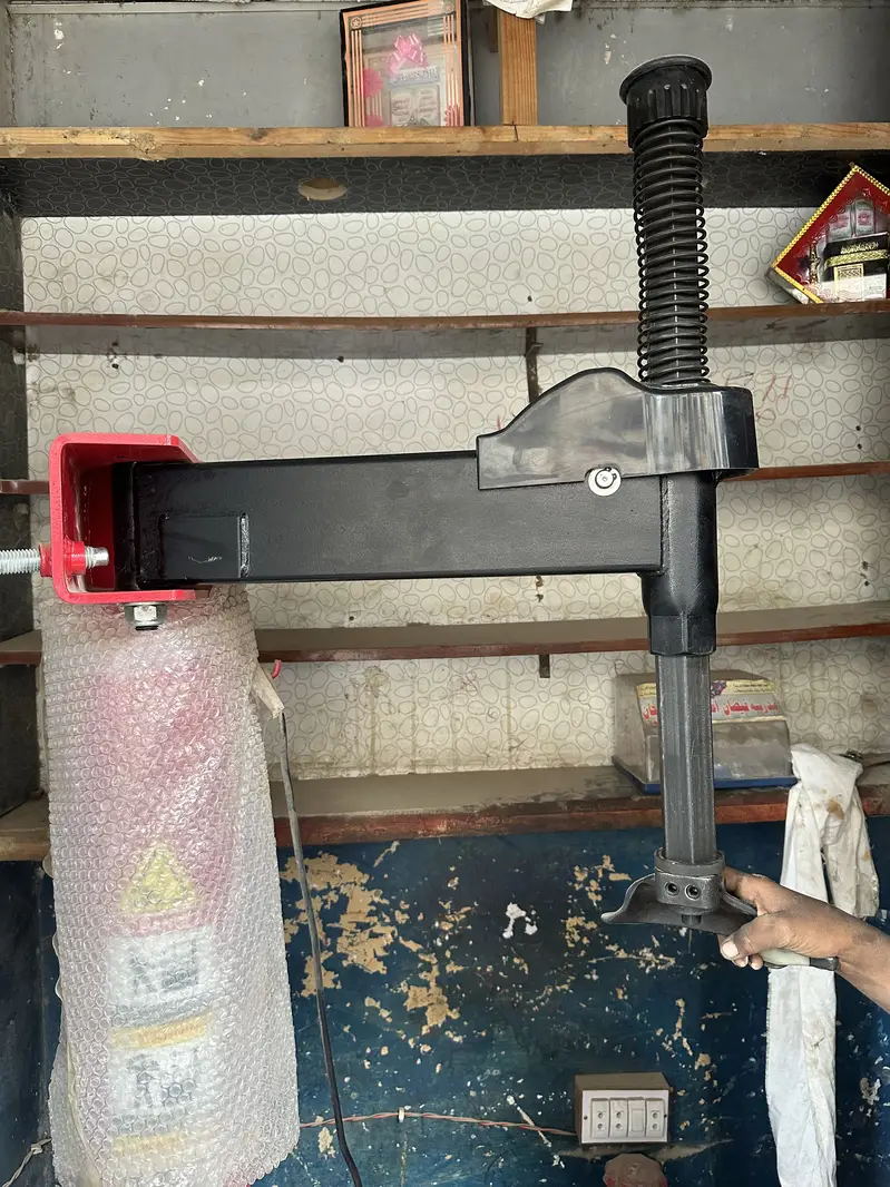 Tyre changer machine

                                                            alt=