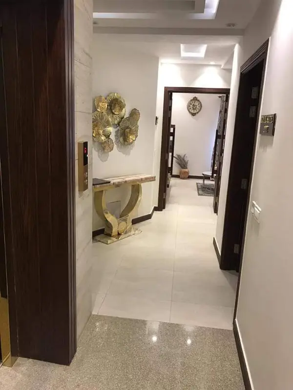 One Bed Apartment Furnished For Rent In bahria town Lahore Like New Family Building

                                                            alt=