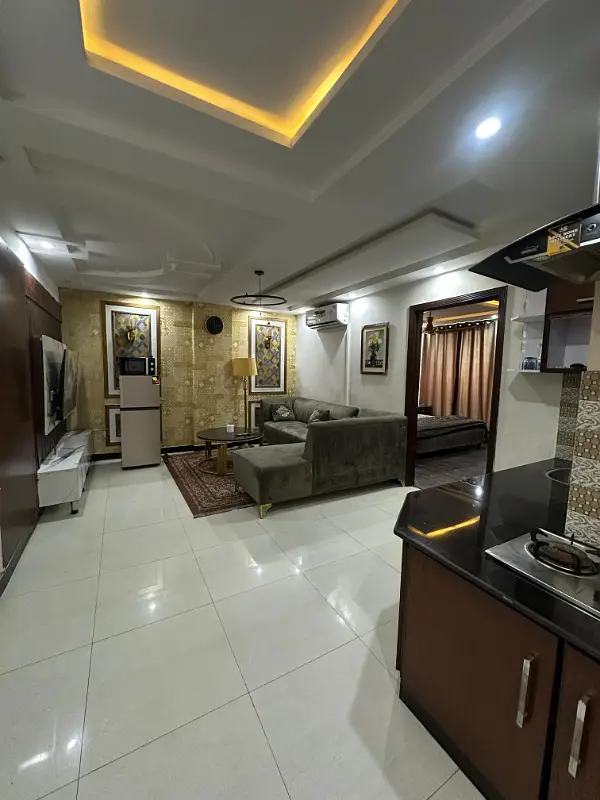 Per day Facing eiffel tower luxury furnished one bedroom apartment

                                                            alt=