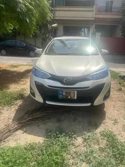Toyota Yaris 2021

                                                            alt=