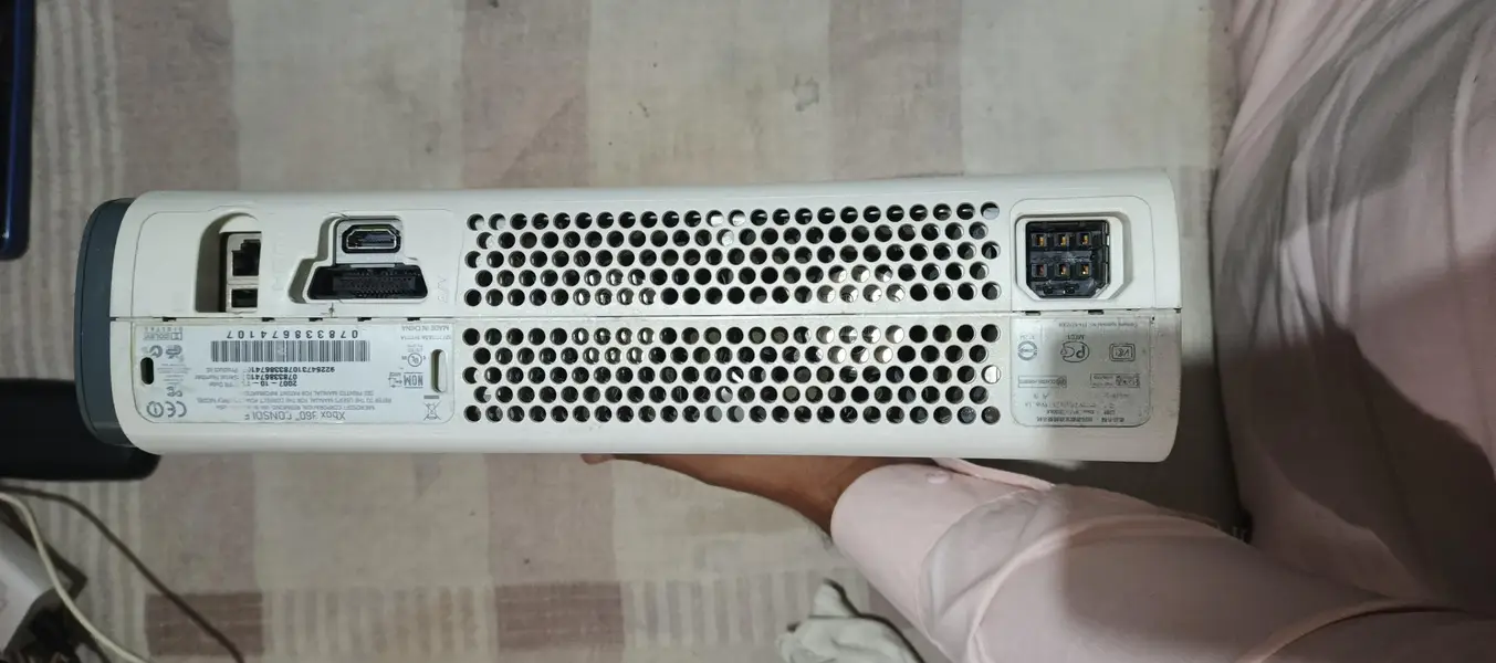 Xbox 360 (Like New )  |  81 games installed  | Box + All Accessories

                                                            alt=