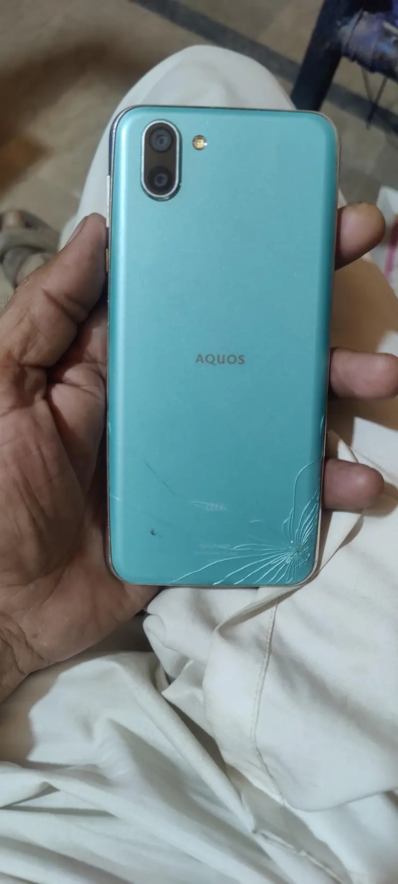 bilkul new condition no open no repair only back crack

                                                            alt=