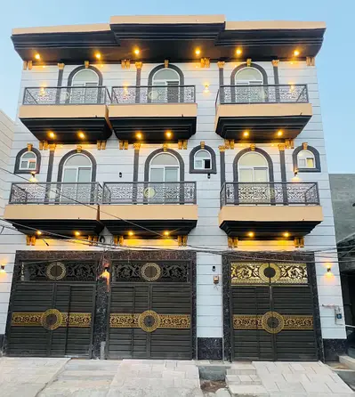 Ideal Location New Super Town Near Main Road Near CBD NEAR PACKAGE MALL NEAR BEACON House School

                                                            alt=