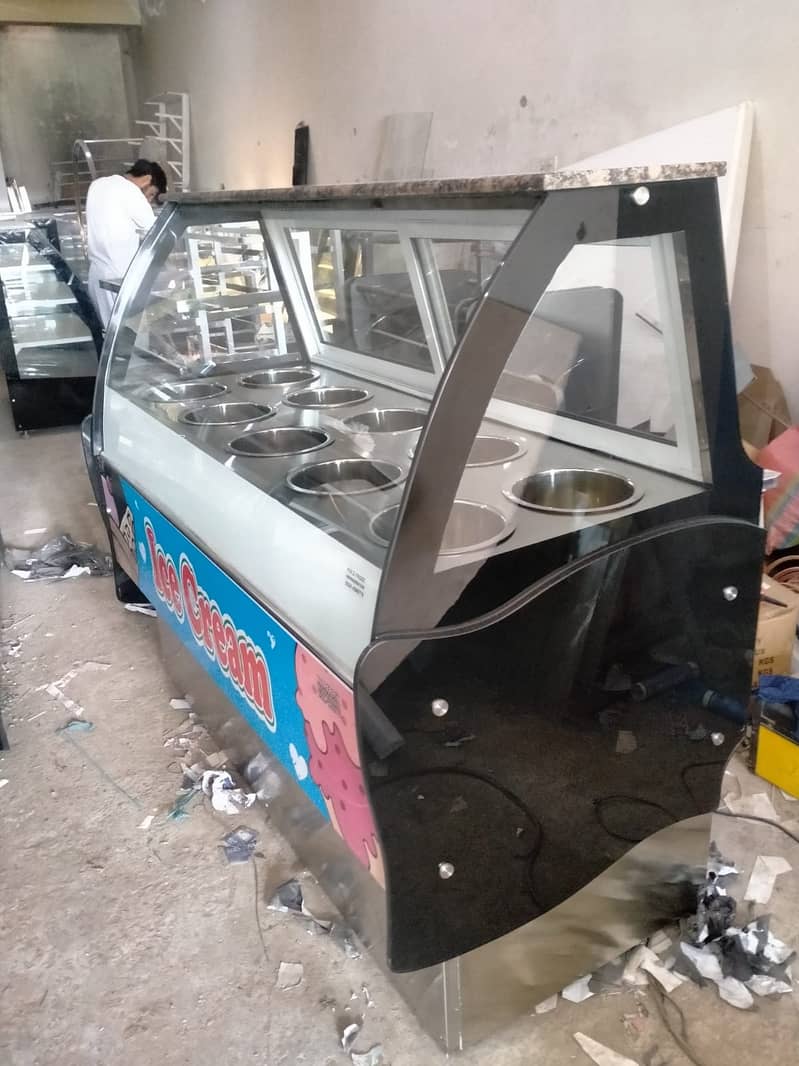 ice cream chiller deeply counter / Ice Cream Display Freezer for sale

                                                            alt=