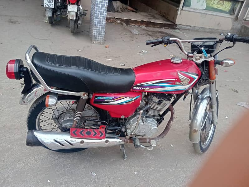 bike OK ha jiss bhai na lana ha wo is No pr 0÷3÷0÷0÷6÷0÷4÷0÷6÷7÷9

                                                            alt=