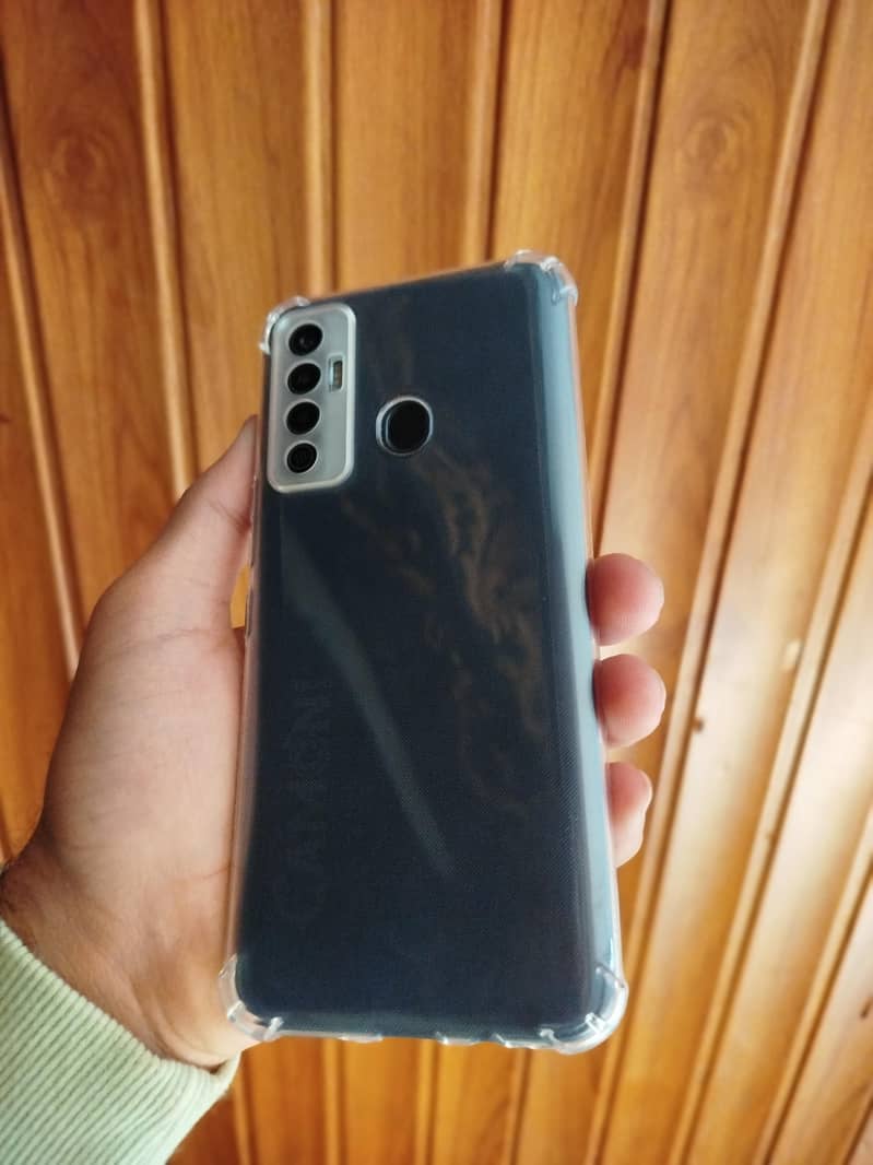 Tecno Camon 17 6/128

                                                            alt=