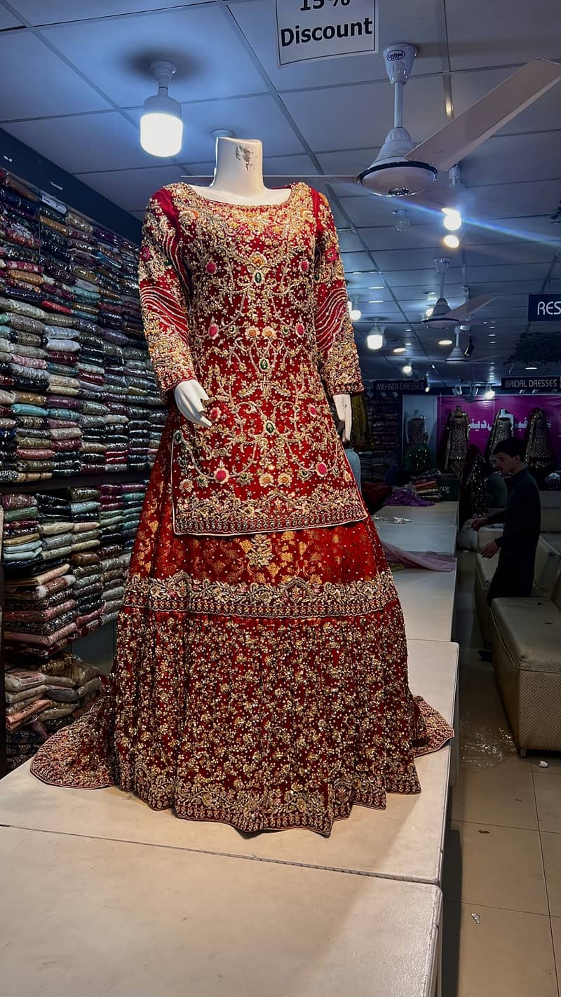 Brand New Bridal Lehenga – Shakeels by Zeeshan Danish (First Copy)

                                                            alt=