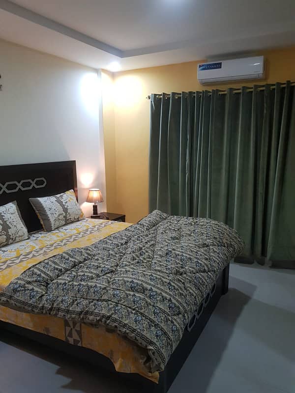 Par Day and short Time One and Two BeD Room appaertment Available for rent Bahria Town Phase 4 and 6 Empire Heights 2 family apartment any time available

                                                            alt=