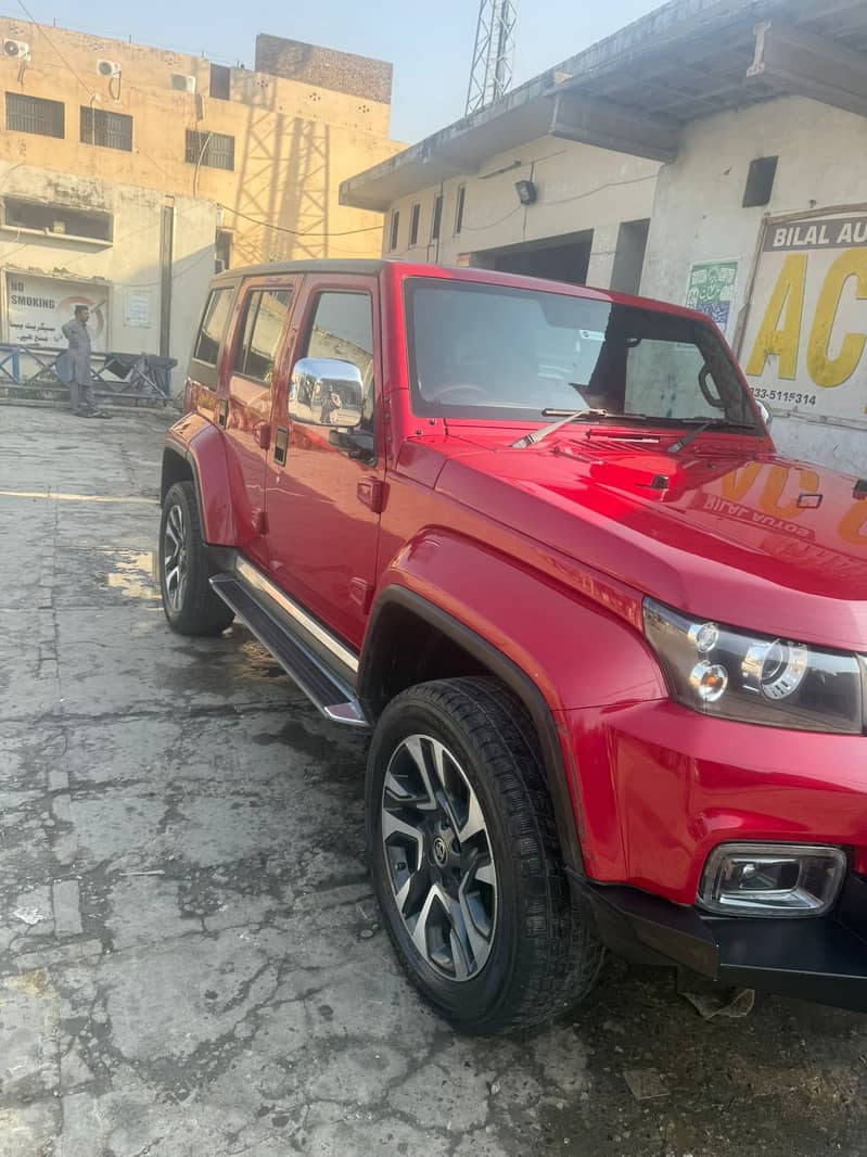 BAIC BJ40 Exclusive 2022

                                                            alt=