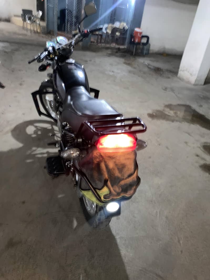 Suzuki GS 150 SE 2022 Self Start | Excellent Condition | Low Mileage |

                                                            alt=