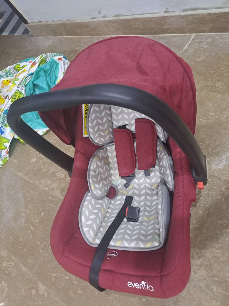 Baby Carry cot

                                                            alt=