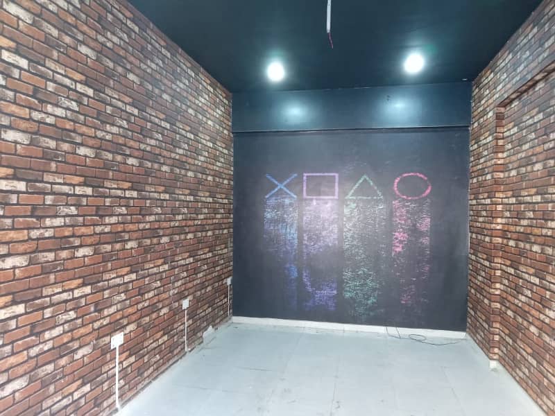 Shop For Rent Ideal Location

                                                            alt=