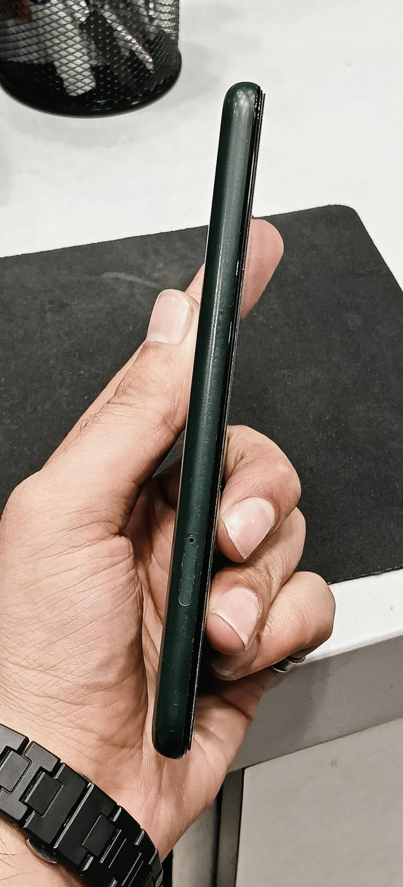 Google pixel 5a

                                                            alt=