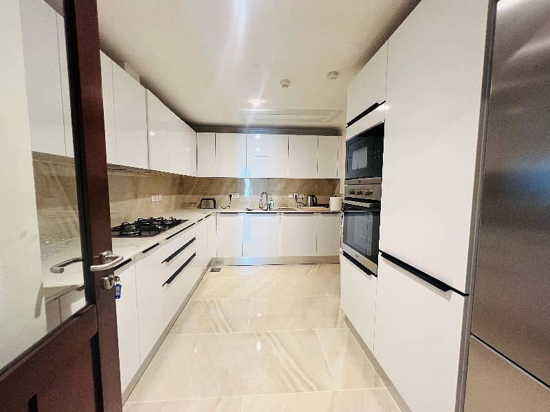 Spacious 3-Bed Luxury Apartment (1960 SqFt) at Sukh Chayn Islamabad with Full 5-Star Amenities

                                                            alt=