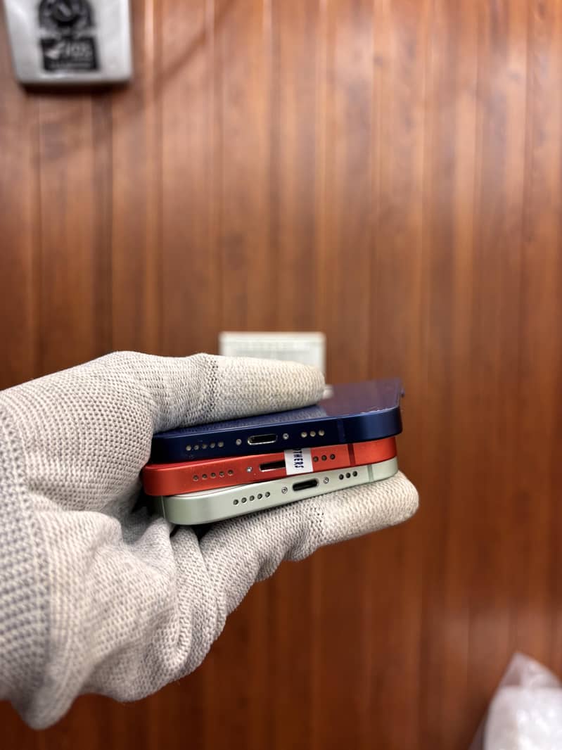 iPhone 12 128gb PTA Approved

                                                            alt=