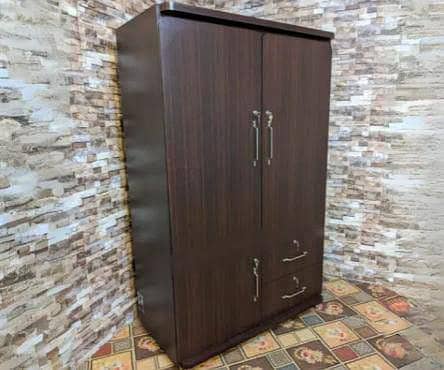 Almari New Conidion Double Dor Urgent Sale Possible delivery

                                                            alt=