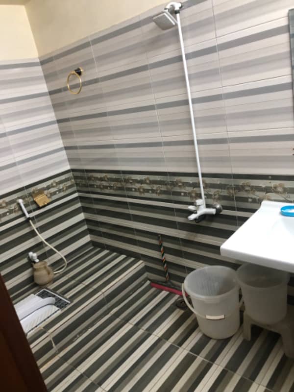 3 Bed Drawing Dining Lavish Portion For Sale

                                                            alt=