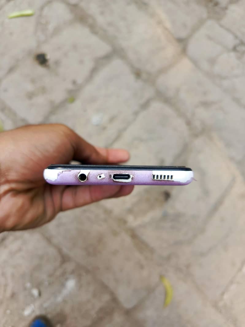 Samsung A04s 4GB Ram 64GB

                                                            alt=