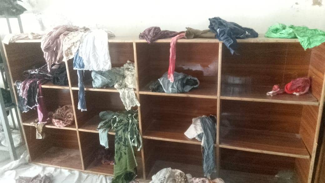 4 almariyan Shop k liye

                                                            alt=