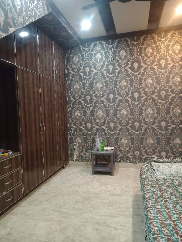 room for rent in alfalah town near lums dha lhr

                                                            alt=