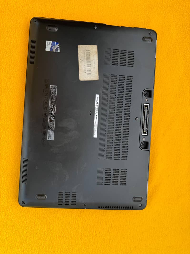 Dell Latitude E7270 - i5 6th Gen/8gb RAM/ 256gb SSD

                                                            alt=