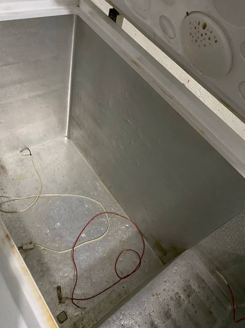 Freezer/Haier freezer/new condition