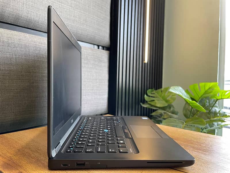 laptop | Dell Latitude E5480 | core i5 | 6th Gen | 8GB RAM/256GB SSD

                                                            alt=