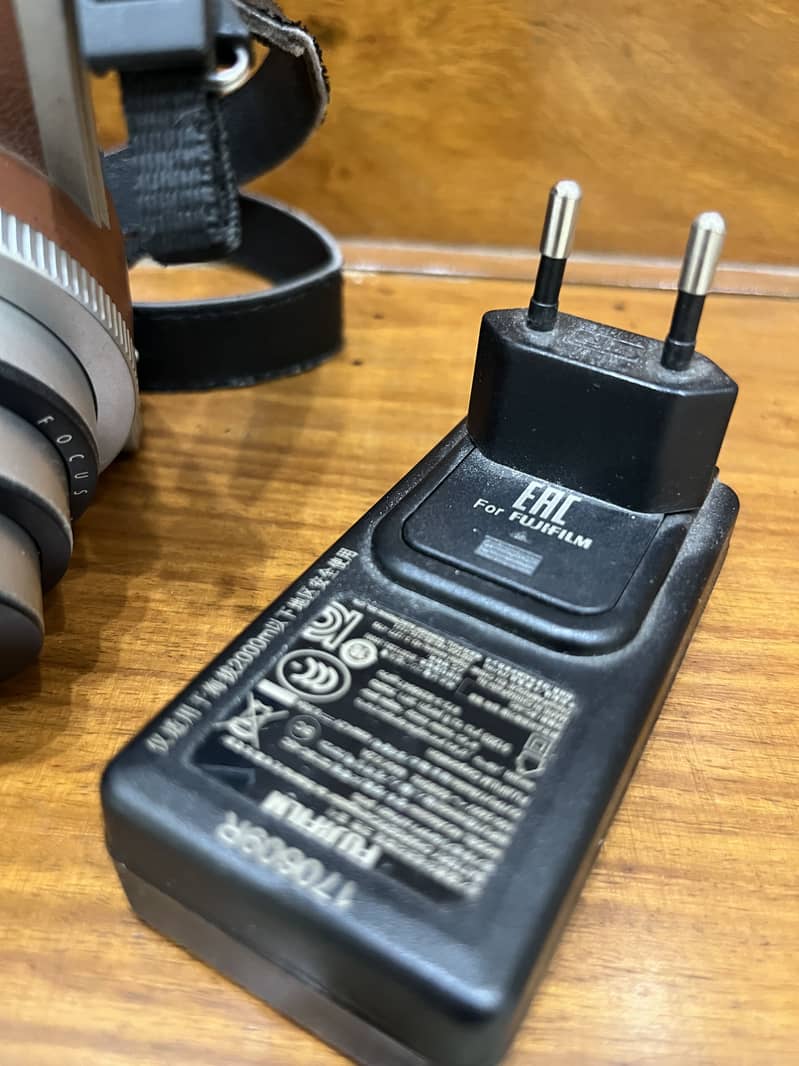 Fujifilm mini 90 neo classic

                                                            alt=