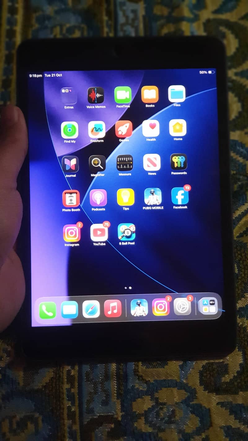 ipad mini 5 cellular + wifi

                                                            alt=