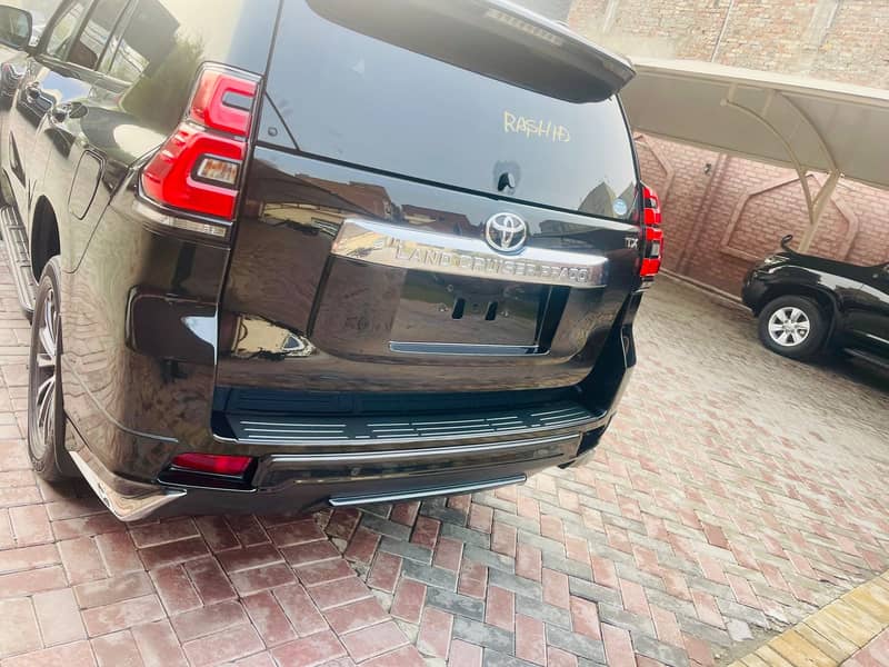 Toyota Prado TX L Package 2.7 2018

                                                            alt=