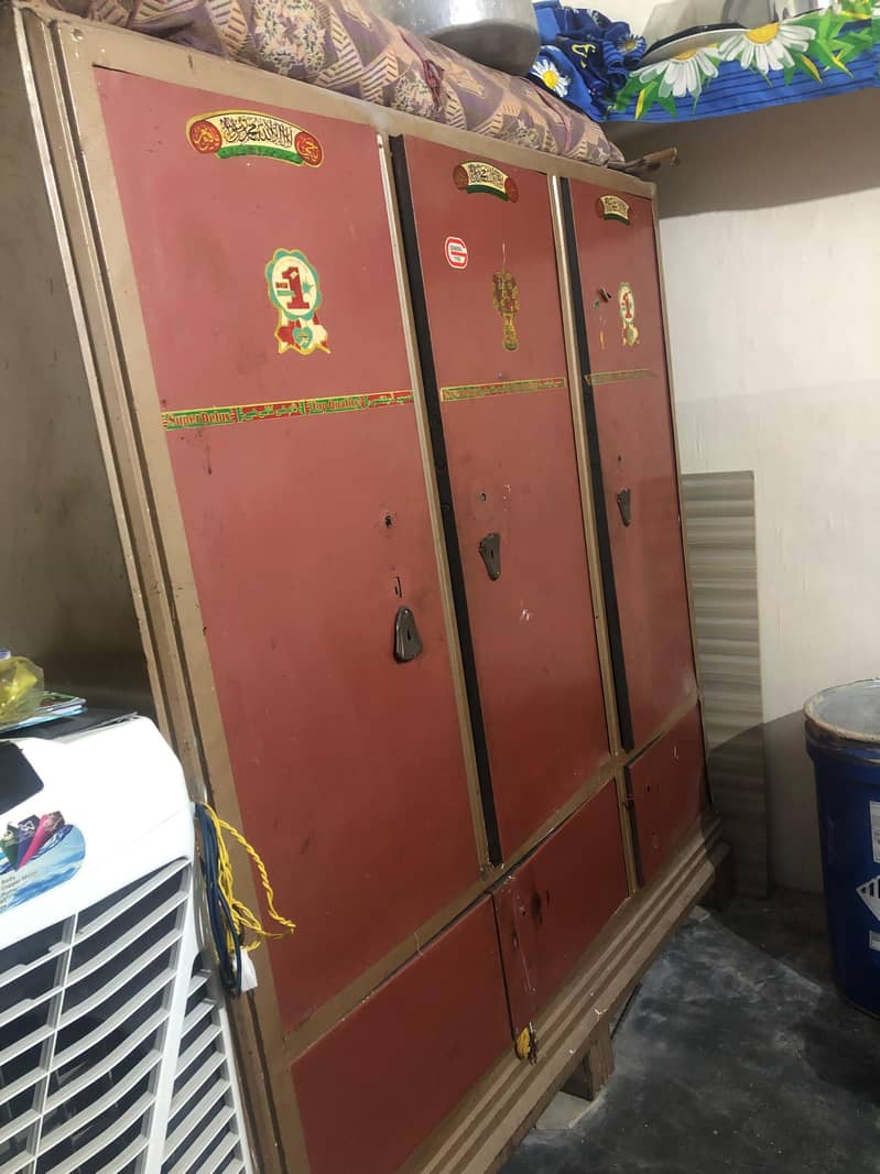 Cabinet

                                                            alt=