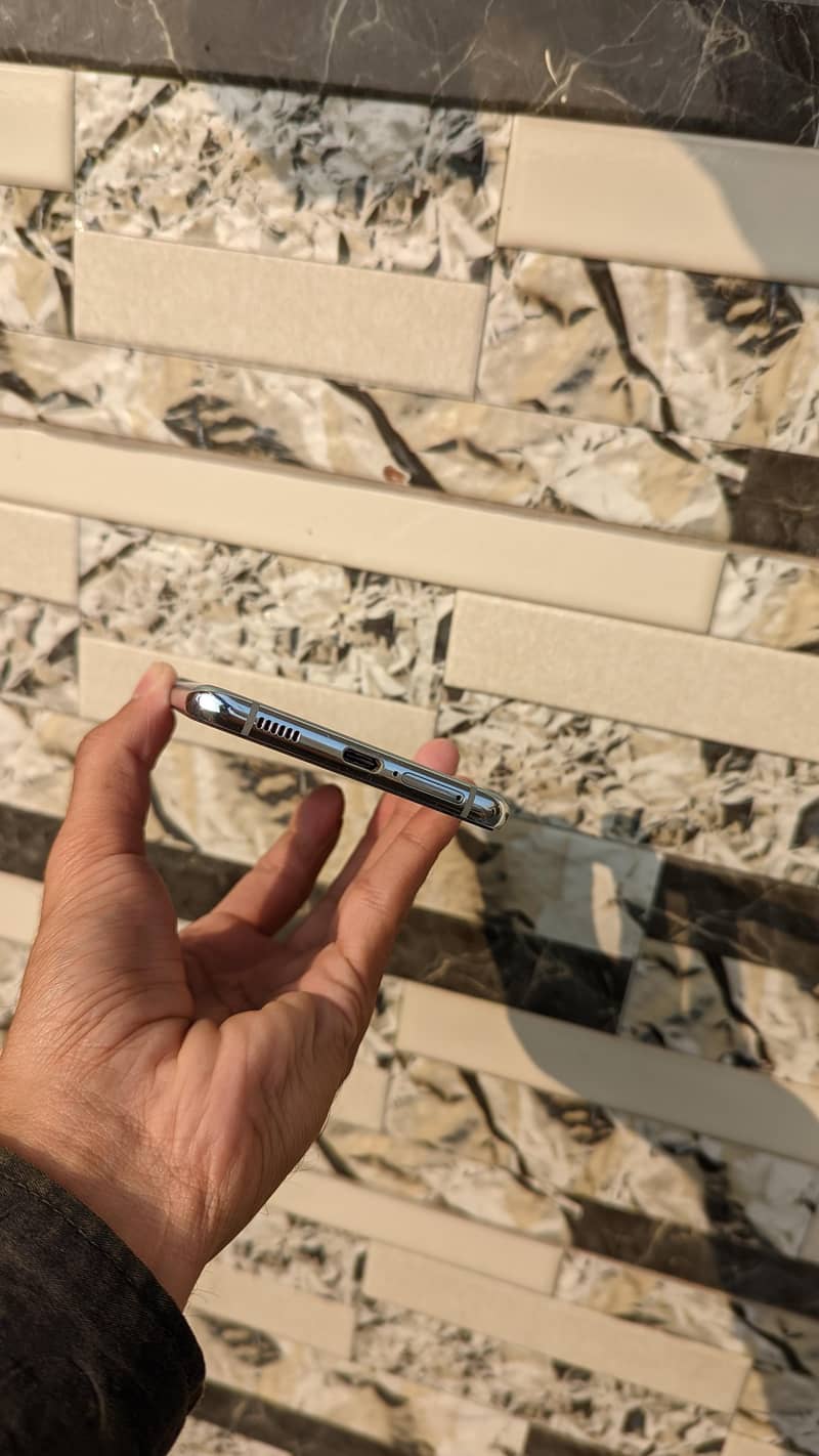 Samsung s21 Plus PTA Approved| single sim|excellent condition| samsung

                                                            alt=