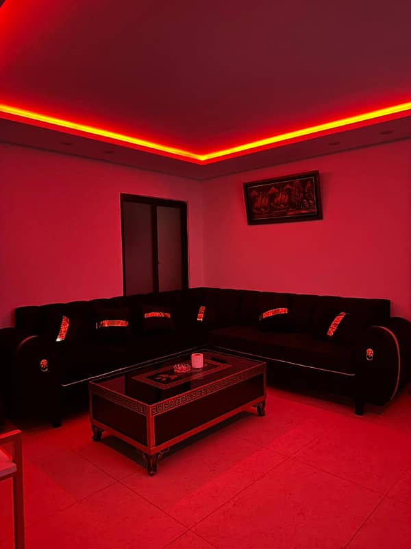 1 bed luxury apartments for rent on daily basis in bahria town lahore

                                                            alt=