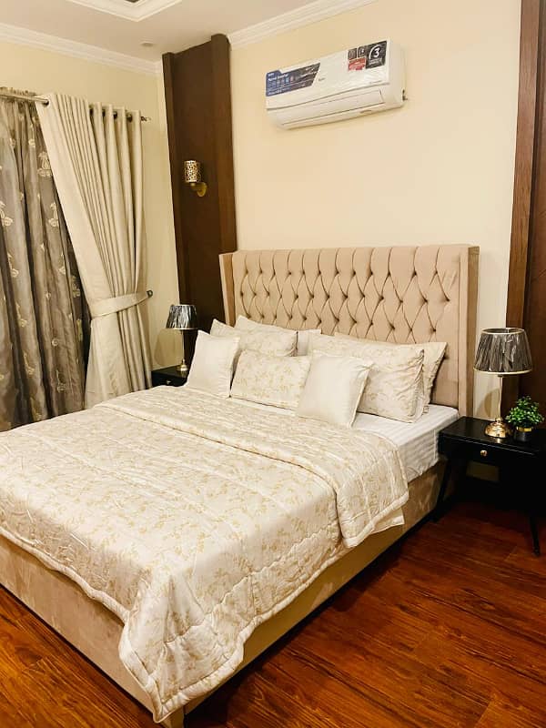 Fully Furnished 5 Marla Modern House For Sale in DHA Phase 9 Town, Lahore

                                                            alt=